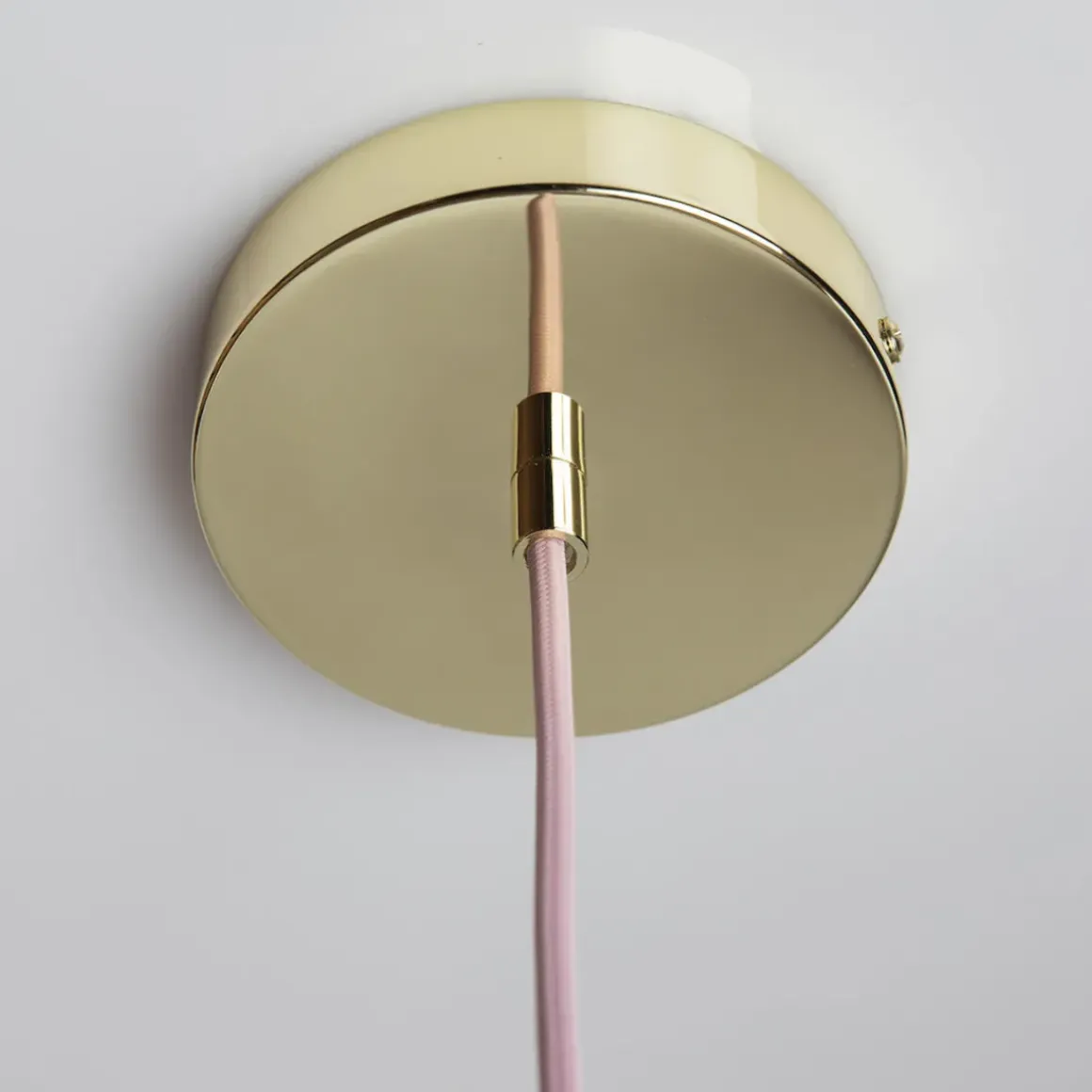 Suspension Soft Serve 02 - Brass